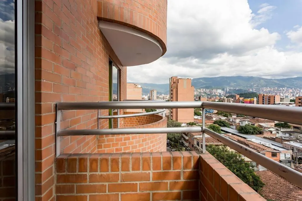 Large 3 Bedroom Condo Near Poblado W Free Parking contacts